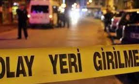  Viranşehir ilçesinde 19 yaşındaki genç bir kız, silahla hayatına son verdi.