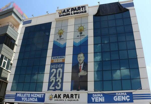 AK Parti ilçe belediye başkan adaylarının isimleri belli oldu.