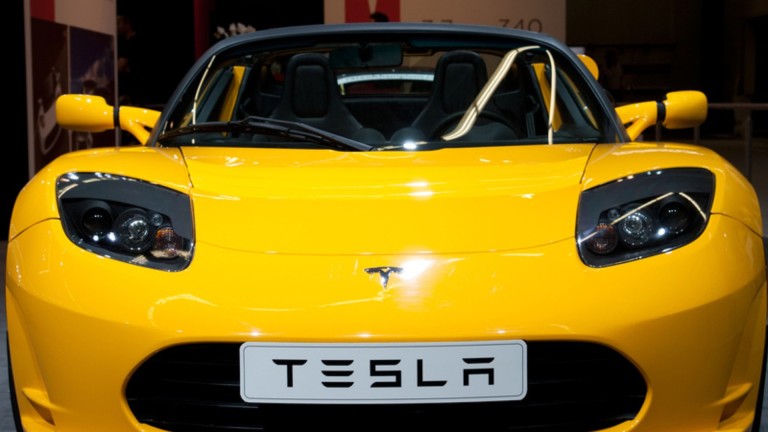 Tesla Dojo3 Süper Bilgisayar Projesi AI5 Çipiyle Yeniden Başladı