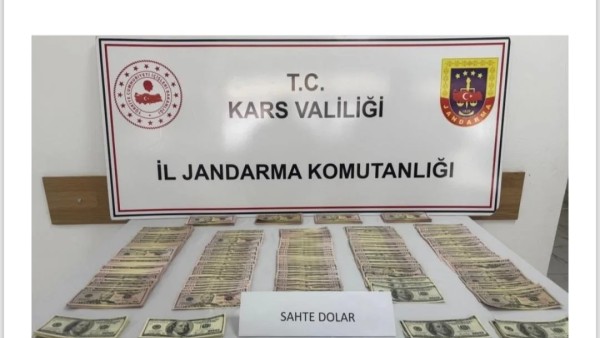 Kars'ta Sahte Dolar İle Hayvan Ticaretine Hazırlanan Üç Şüpheli Yakalandı