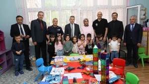 Vali Yılmaz Ergün, Artvin’de Eğitim Ziyaretlerinde Bulundu