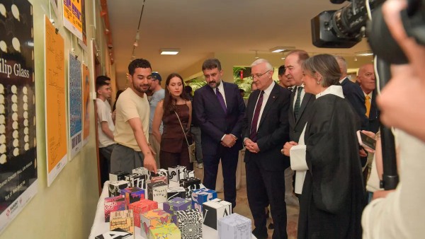 Başkent Üniversitesi'nde 9. Karma Sergi Açıldı