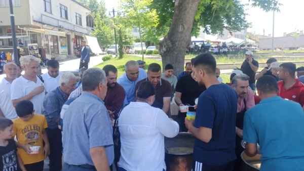 Battalgazi'de 13. Geleneksel Aşure Etkinliğinde Yaklaşık 4 Bin Kişiye Aşure Dağıtıldı