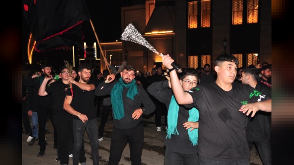 Kars’ta Tasua ve Aşura yürüyüşü Aşura Meydanı’nda anma programıyla tamamlandı