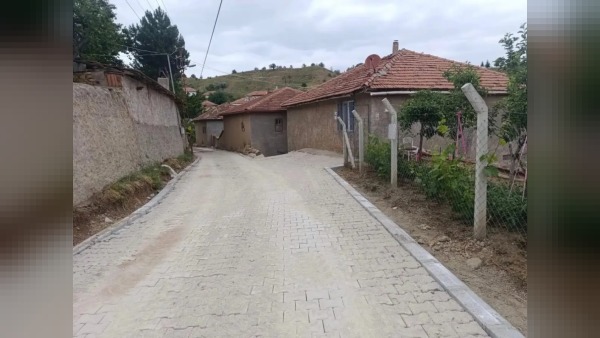 Kırıkkale İl Özel İdaresi, kırsalda ulaşım ve altyapı yatırımlarını 7/24 hızlandırdı