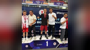 Karslı boksör İbrahim Müçük finalde altın madalya kazandı, Türk boksuna umut oldu
