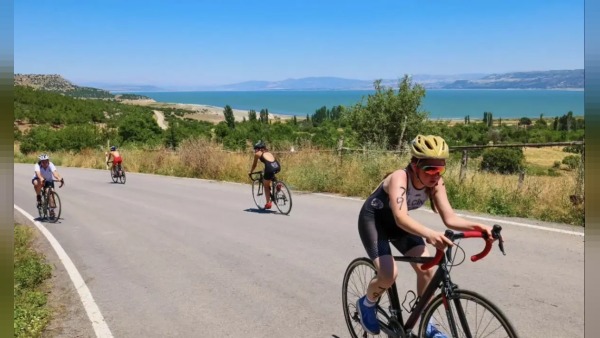 Burdur’da Karakent’te 75 sporcunun katıldığı Bölgesel Triatlon Ligi 2. Etap Duatlon Yarışması yapıldı