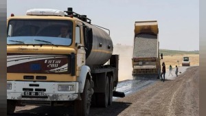 Şanlıurfa’da Külünçe-Atlıkonak arasında 4,5 kilometrelik yol sathi asfaltla güçlendirildi
